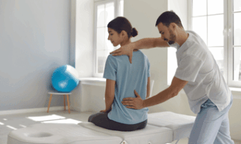 Physiotherapie mit Humor: Mehr als nur Muskeln und Gelenke